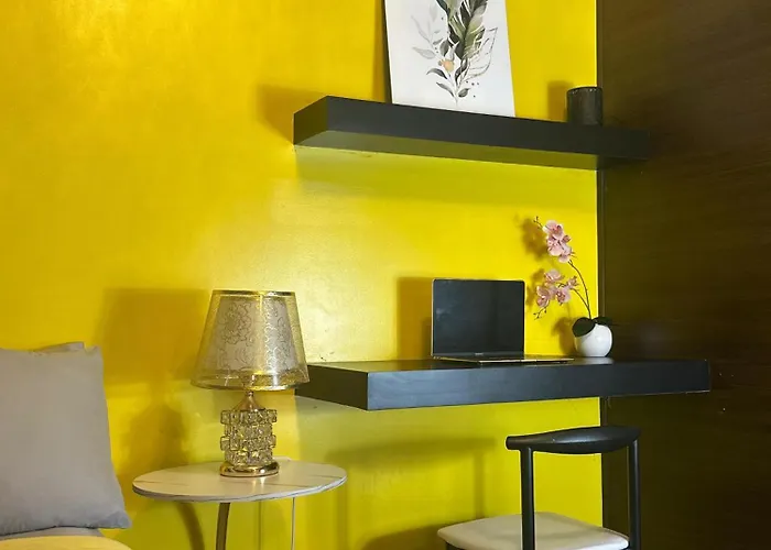Hotel Sunbeam - Lush Manila