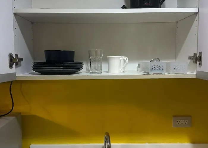 Hotel Sunbeam - Lush Manila